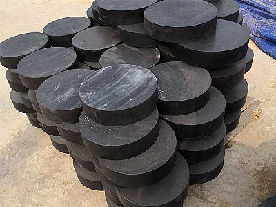 辰溪县板式橡胶支座由若干层橡胶片与薄钢板经加压硫化